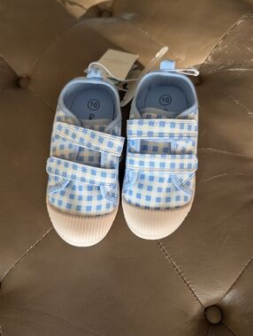 CAT & JACK Baby Girls Sneakers Size 10